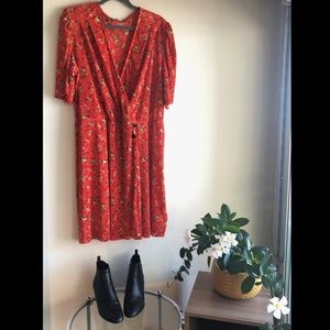 NWOT ASOS Curve Floral Accordion Dress Plus Sz 18